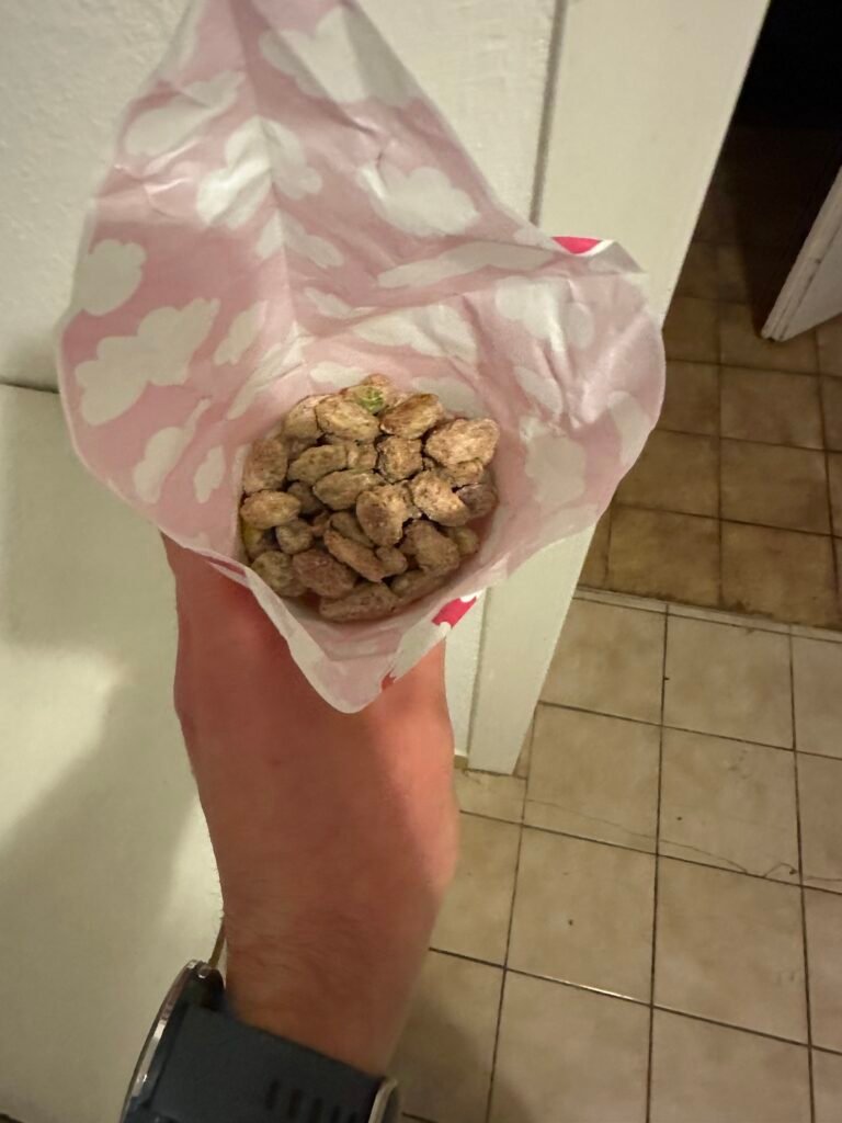 Cinnamon-sugar pistachios