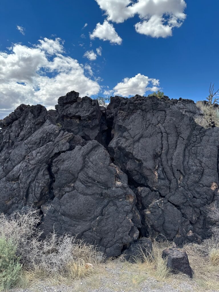 large black rocks at the Valley of Fires